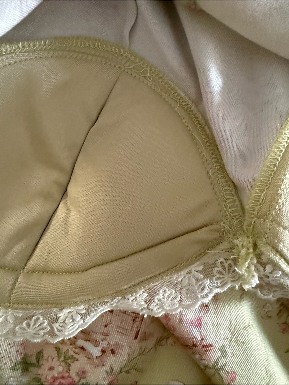 Lace made midi dress - Picture 7 of 11